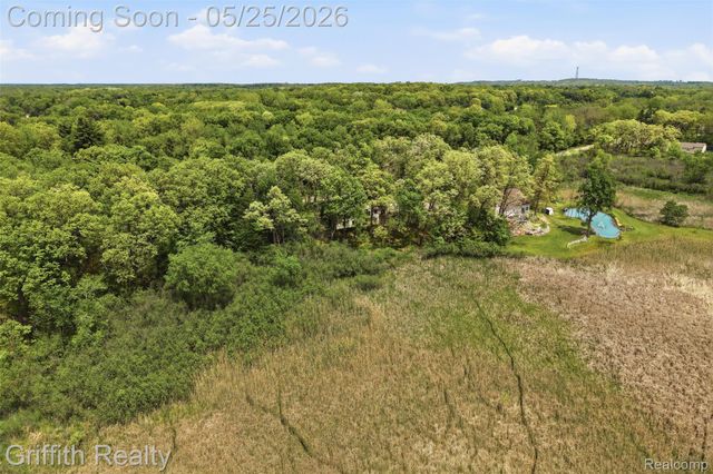 10232 Spencer Road, Brighton Township, MI 48114