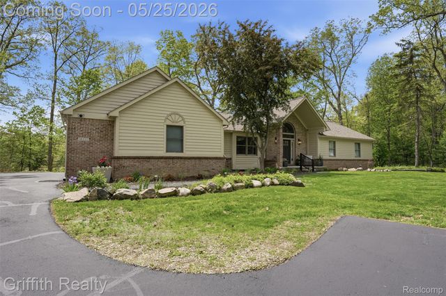 10232 Spencer Road, Brighton Township, MI 48114