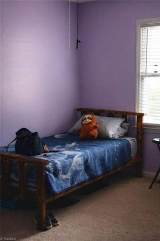 7601 Happy Hill Road, Kernersville, NC 27284