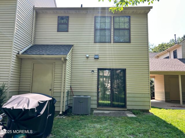 56 Orchard Court, Jackson, NJ 08527