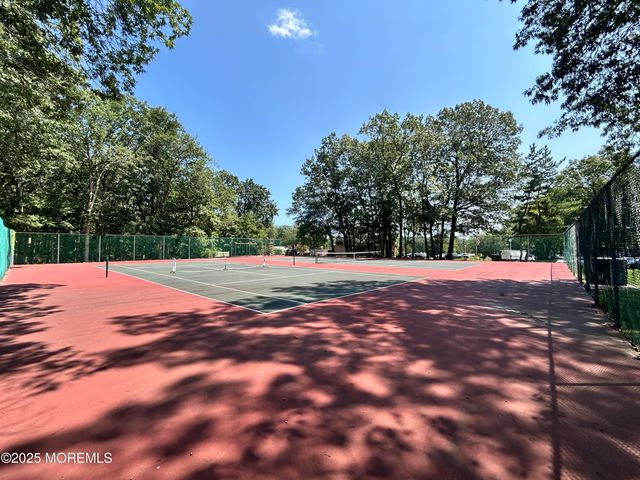 56 Orchard Court, Jackson, NJ 08527