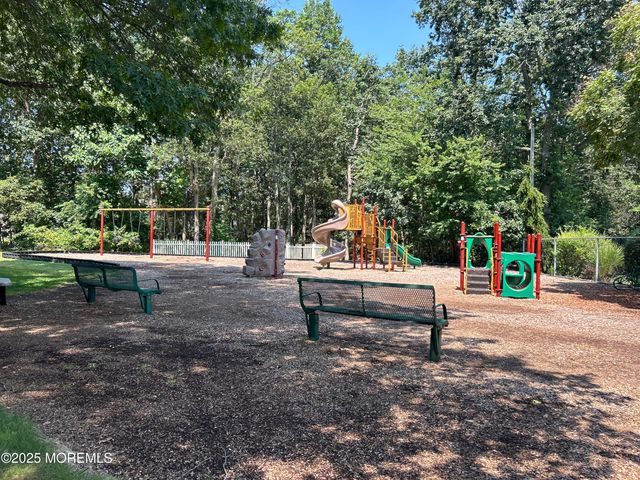 56 Orchard Court, Jackson, NJ 08527