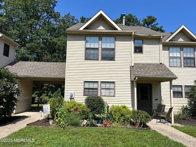 56 Orchard Court, Jackson, NJ 08527
