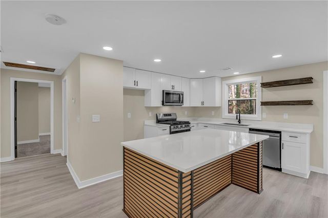 5333 Olde Street, Stone Mountain, GA 30088