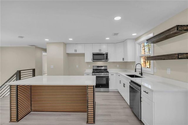 5333 Olde Street, Stone Mountain, GA 30088