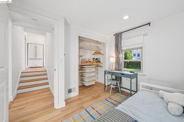 737 Cary Dr, San Leandro, CA 94577