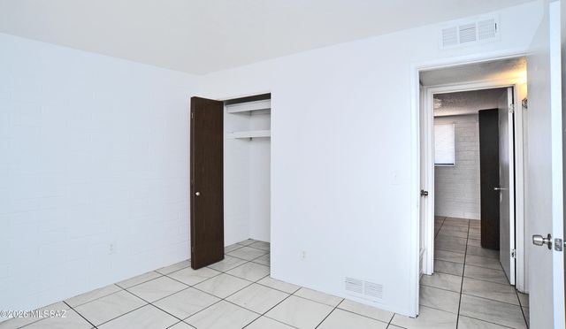 3663 E Ellington Place, Tucson, AZ 85713