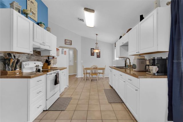 105 HOLLOWAY COURT, Sanford, FL 32771
