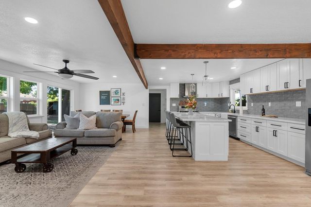 528 Queensbury Way, Yuba City, CA 95991