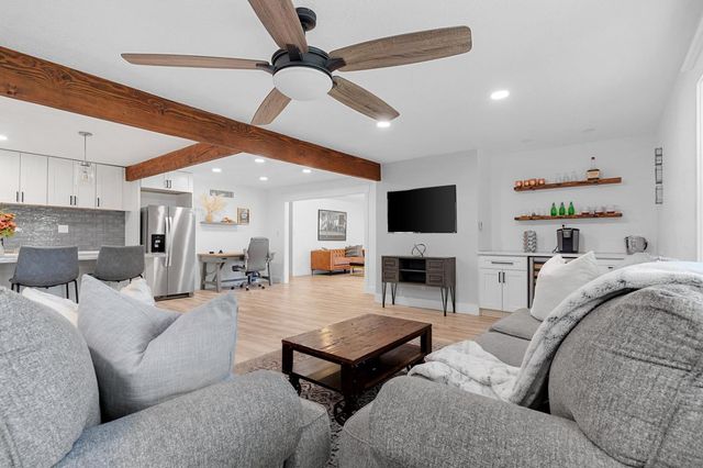 528 Queensbury Way, Yuba City, CA 95991