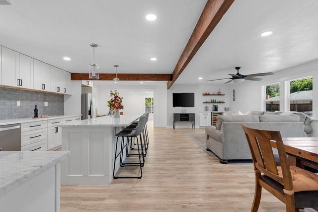 528 Queensbury Way, Yuba City, CA 95991