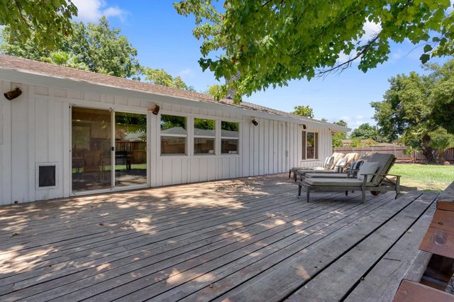 528 Queensbury Way, Yuba City, CA 95991