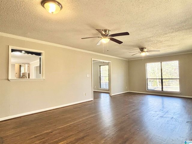 525 27TH AVENUE, Center Point, AL 35215