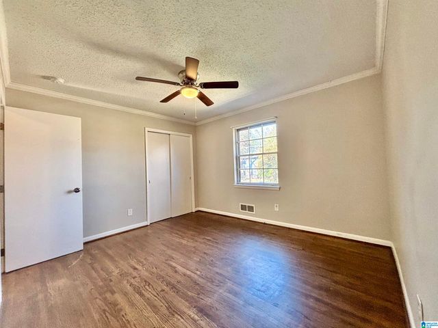 525 27TH AVENUE, Center Point, AL 35215