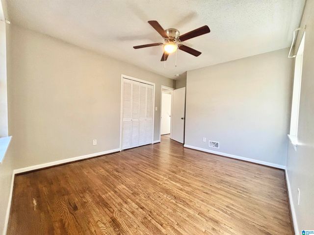 525 27TH AVENUE, Center Point, AL 35215
