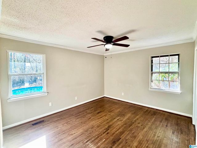 525 27TH AVENUE, Center Point, AL 35215