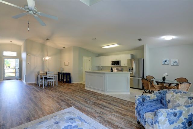 590 Cottonwood Road, Sebastian, FL 32958