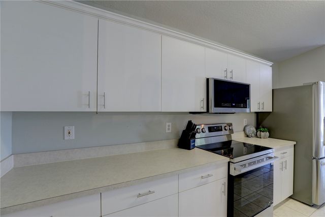 590 Cottonwood Road, Sebastian, FL 32958