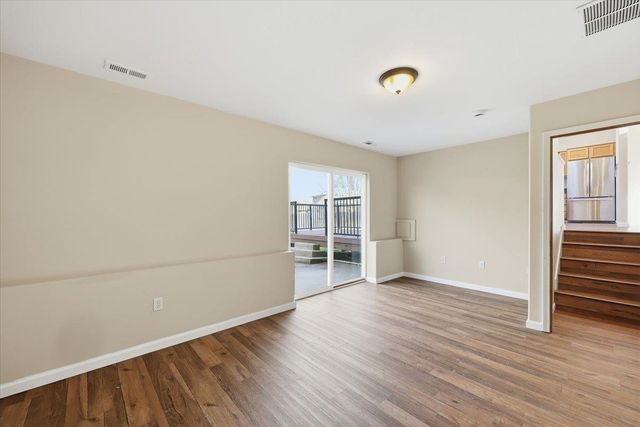 305 E Midway Rd, Colbert, WA 99005