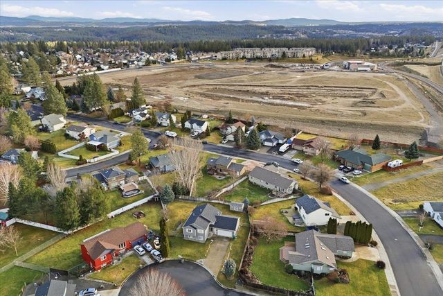 305 E Midway Rd, Colbert, WA 99005