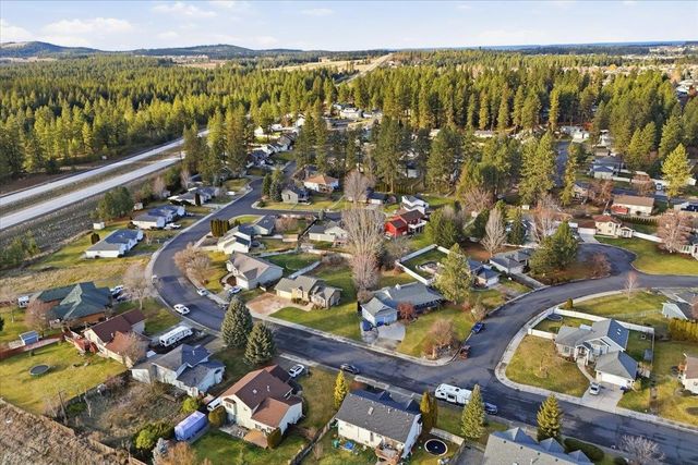 305 E Midway Rd, Colbert, WA 99005