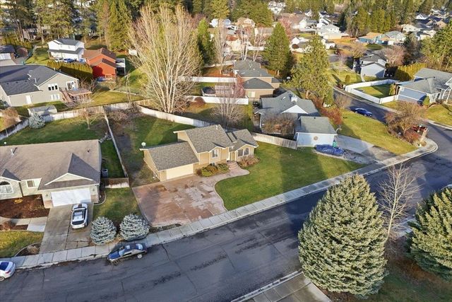 305 E Midway Rd, Colbert, WA 99005