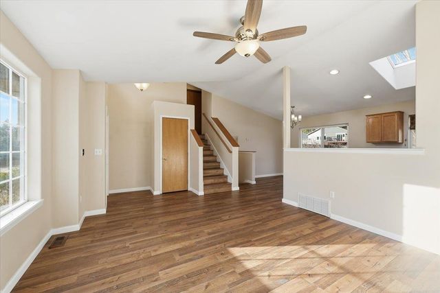 305 E Midway Rd, Colbert, WA 99005