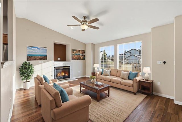 305 E Midway Rd, Colbert, WA 99005