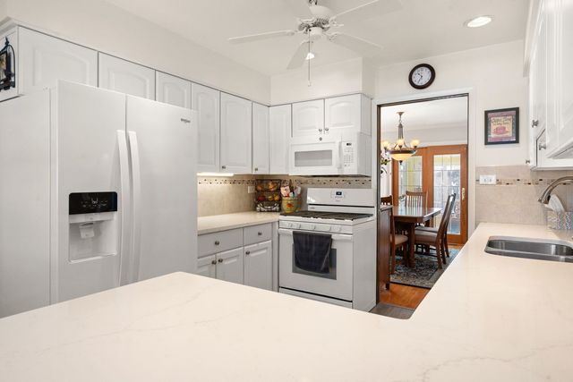 6225 W 129th Street, Palos Heights, IL 60463