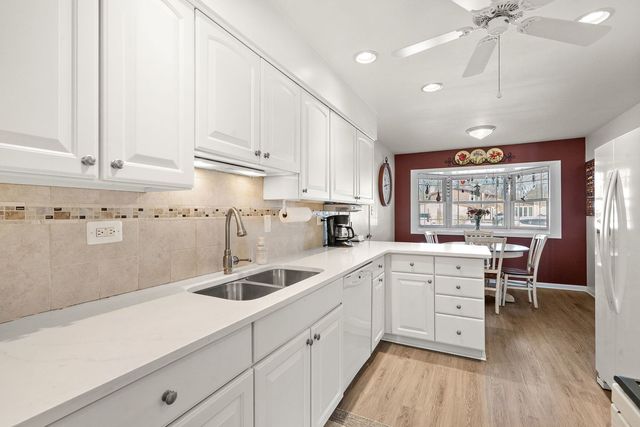 6225 W 129th Street, Palos Heights, IL 60463