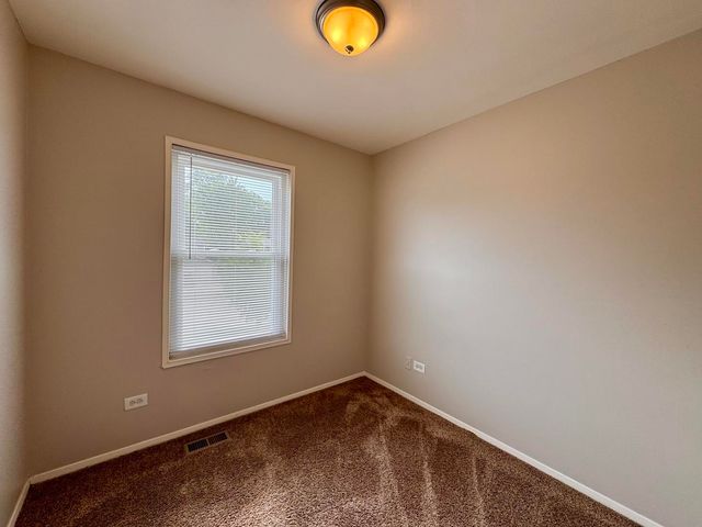 20552 S Frankfort Square Road, Frankfort, IL 60423