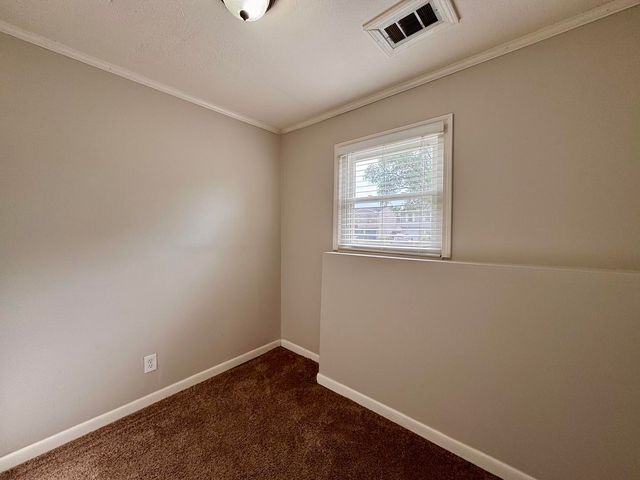 20552 S Frankfort Square Road, Frankfort, IL 60423