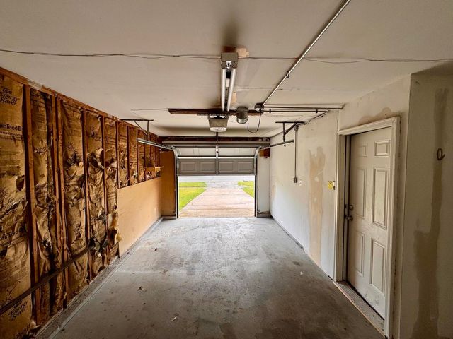 20552 S Frankfort Square Road, Frankfort, IL 60423