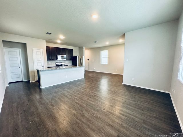 10546 Green Lake Dr, San Antonio, TX 78223