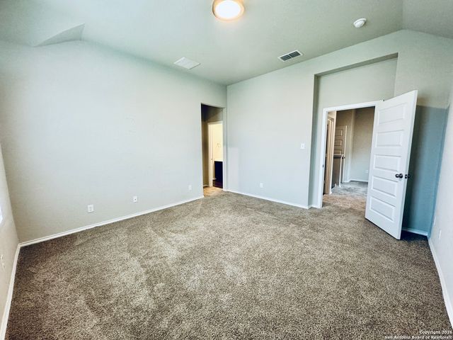 10546 Green Lake Dr, San Antonio, TX 78223