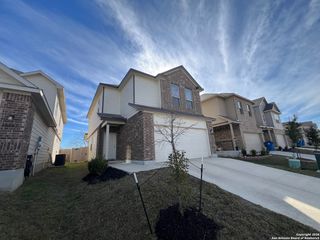 10546 Green Lake Dr, San Antonio, TX 78223