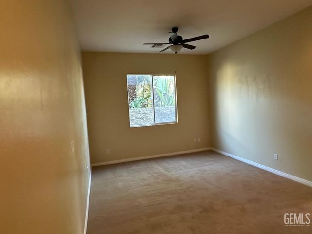 4713 Cresta Verde Place, Bakersfield, CA 93312