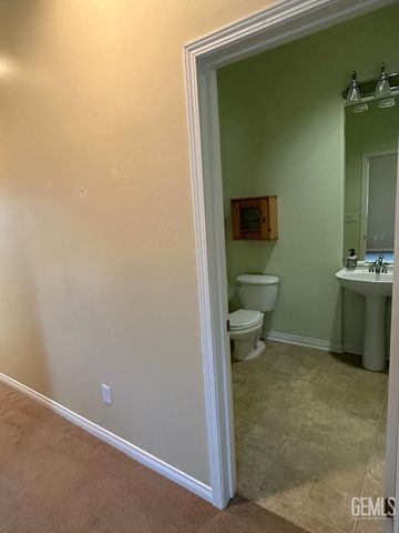 4713 Cresta Verde Place, Bakersfield, CA 93312