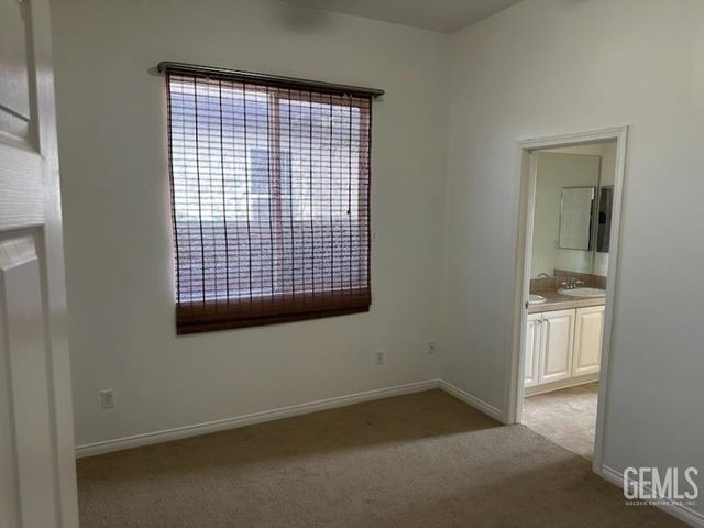 4713 Cresta Verde Place, Bakersfield, CA 93312