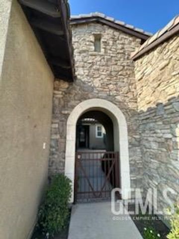 4713 Cresta Verde Place, Bakersfield, CA 93312