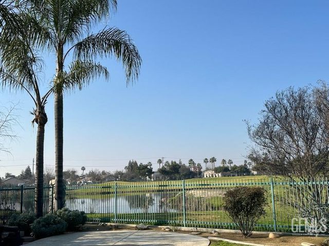 4713 Cresta Verde Place, Bakersfield, CA 93312