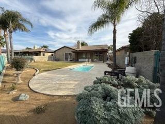 4713 Cresta Verde Place, Bakersfield, CA 93312