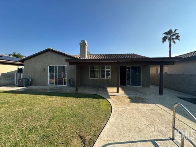 4713 Cresta Verde Place, Bakersfield, CA 93312