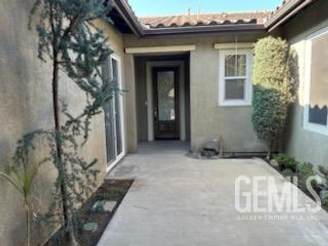 4713 Cresta Verde Place, Bakersfield, CA 93312