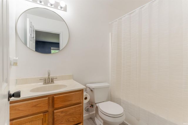 6366 Acadia Drive, Newburgh, IN 47630