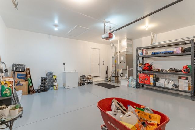 6366 Acadia Drive, Newburgh, IN 47630