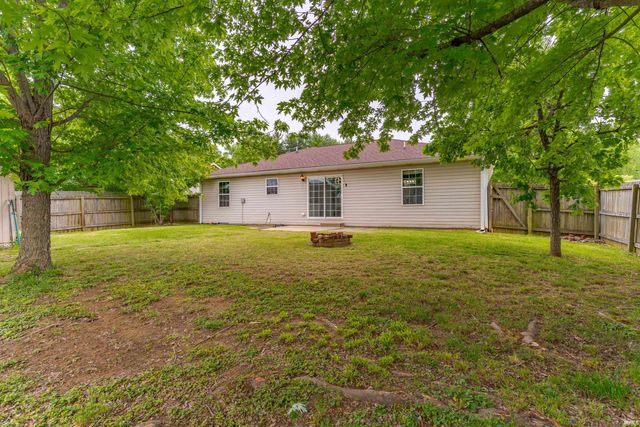 6366 Acadia Drive, Newburgh, IN 47630