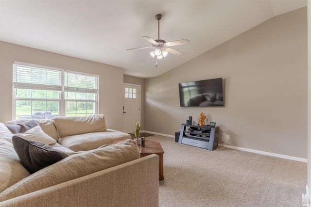 6366 Acadia Drive, Newburgh, IN 47630