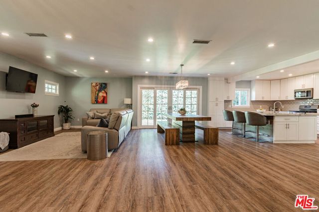 1500 Fairfield Street, Glendale, CA 91201