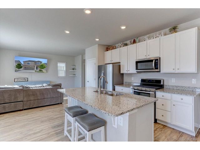 1958 Villageview Ln, Castle Rock, CO 80104